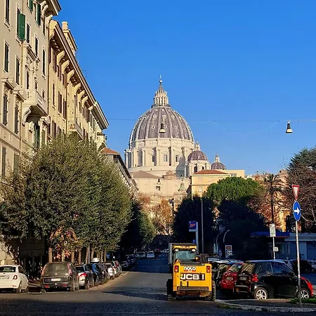 Magenta Deluxe Silveri Rome Buitenkant foto